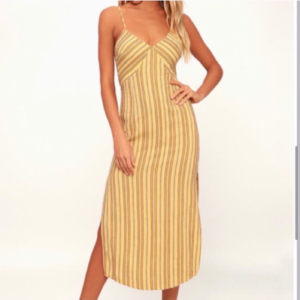 Lulu’s Tie-back Midi Dress